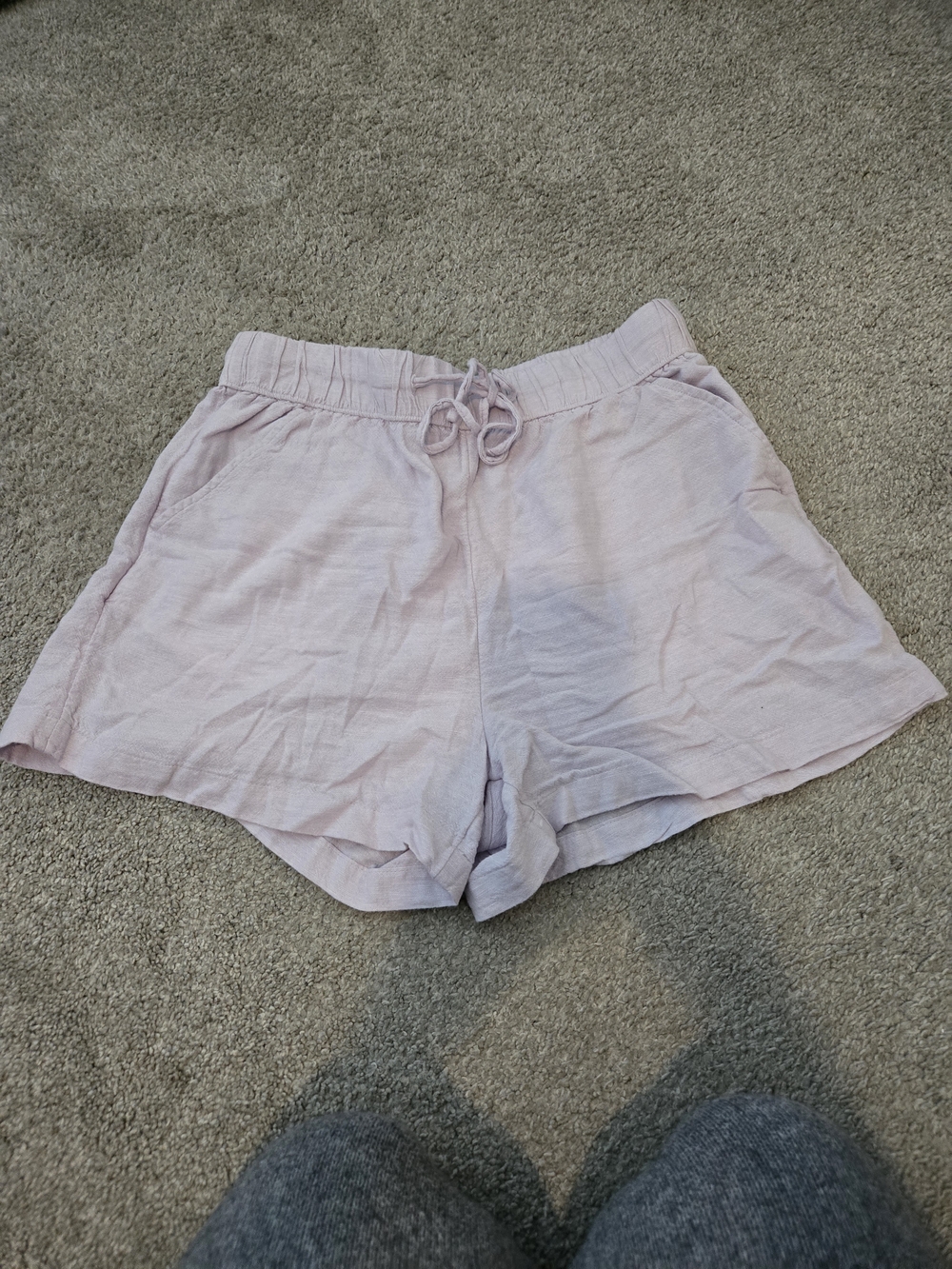 Time and Tru Women's High-Rise Drawstring Shorts - Pale Pink